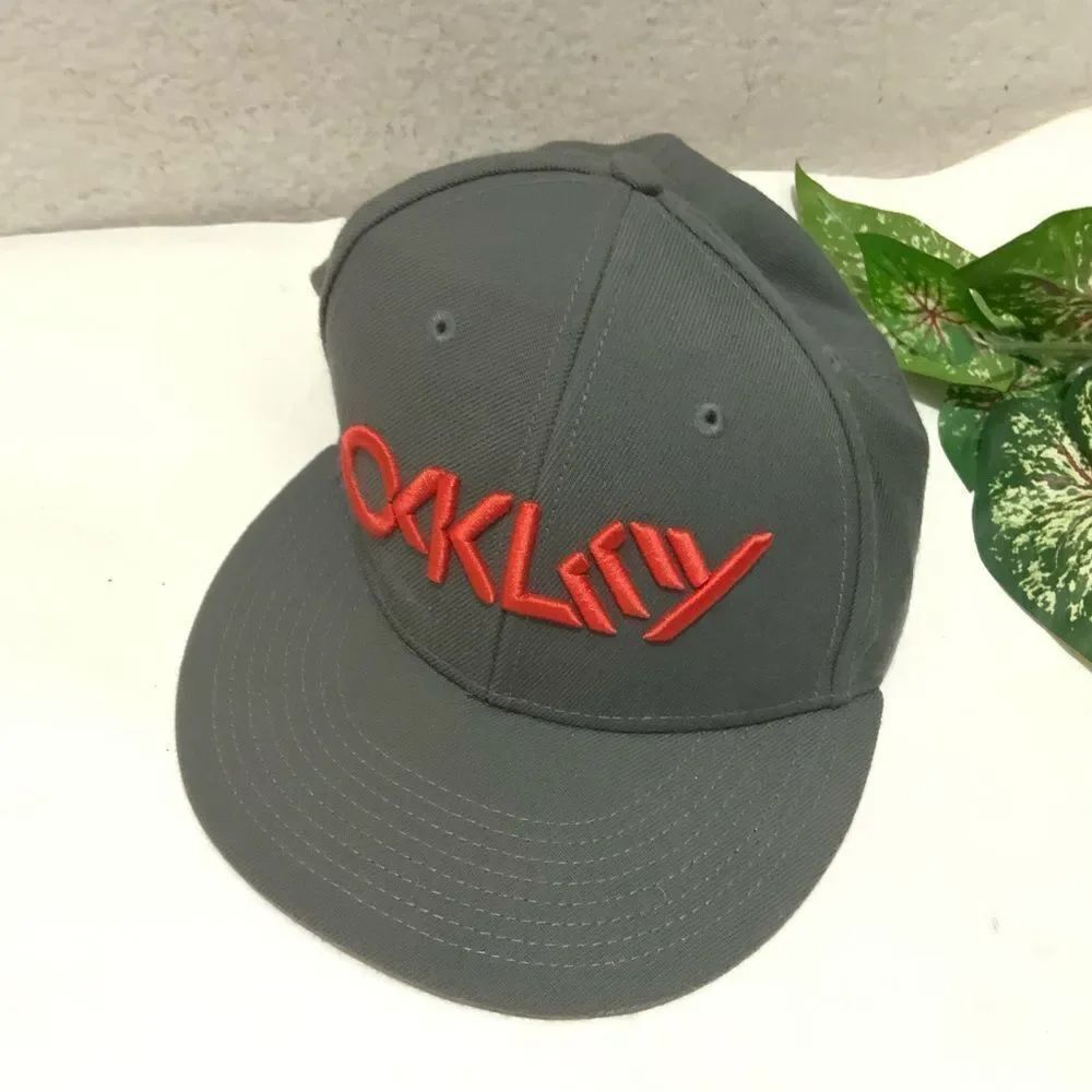 Oakley California High Embroidered Script Hat Snapback Gray Red Adjustable OSFA
